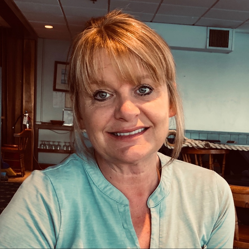 Meet your Posher, Lou anne